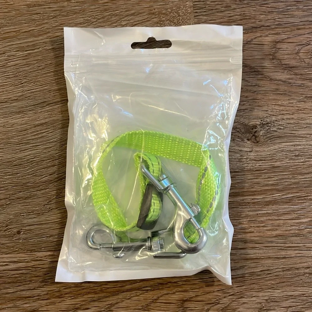 NWT Green Reflective Adjustable Nylon Dog Safety Collar Clip